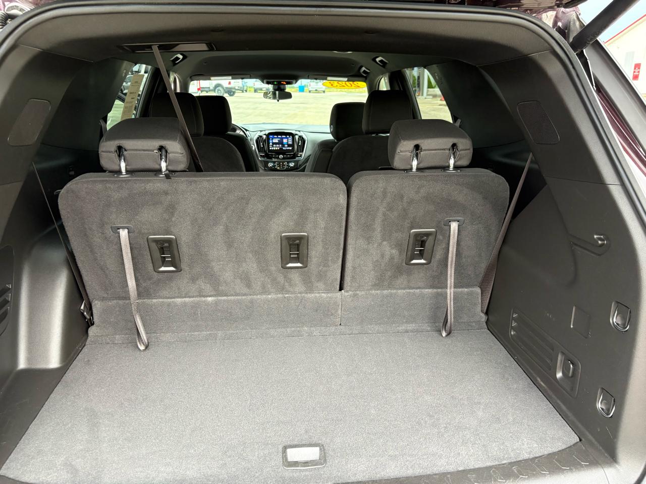 Chevrolet Traverse AWD 4dr LT Cloth w/1LT 2023