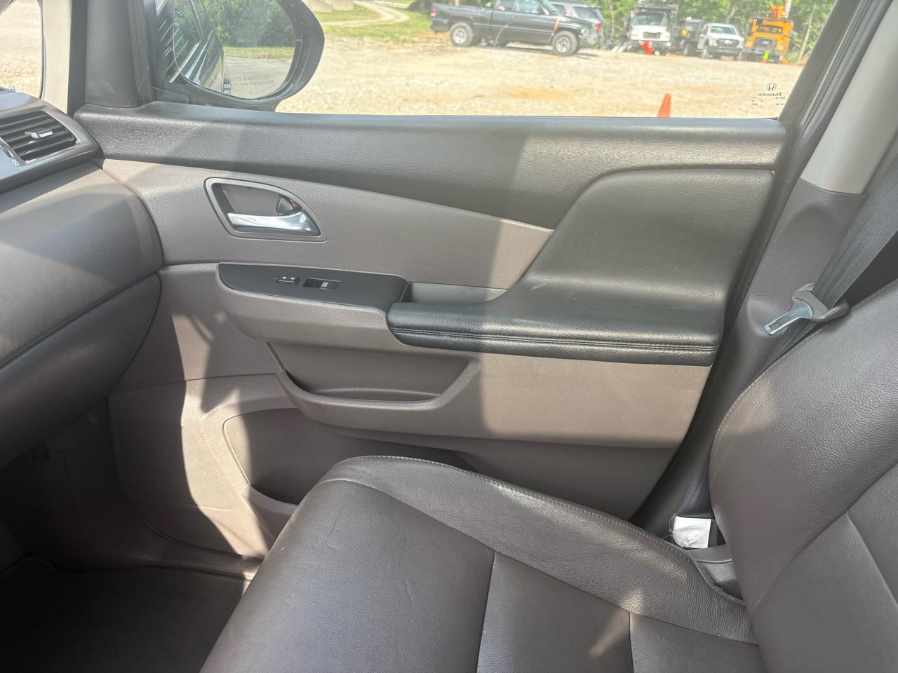 Honda Odyssey 5dr EX-L 2016