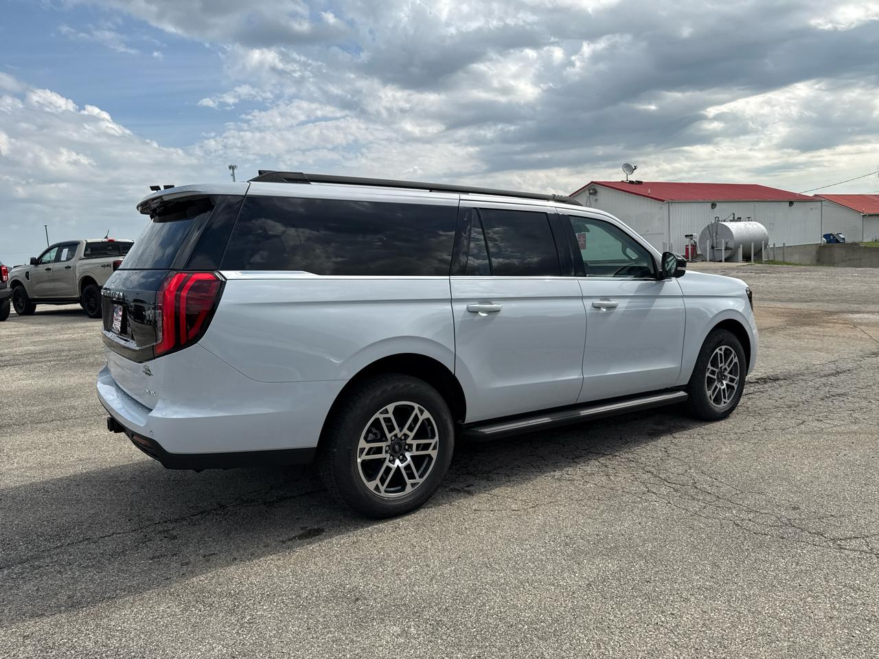 Ford Expedition Max Active 4x4 2026