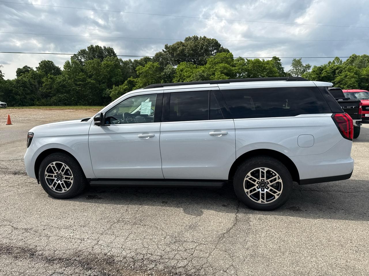 Ford Expedition Max Active 4x4 2026