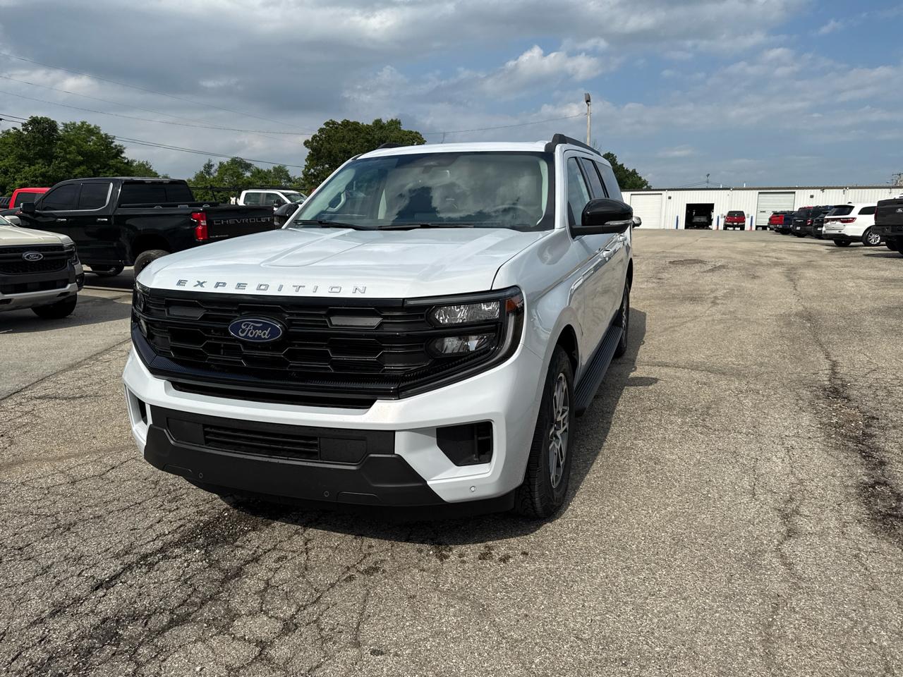 Ford Expedition Max Active 4x4 2026