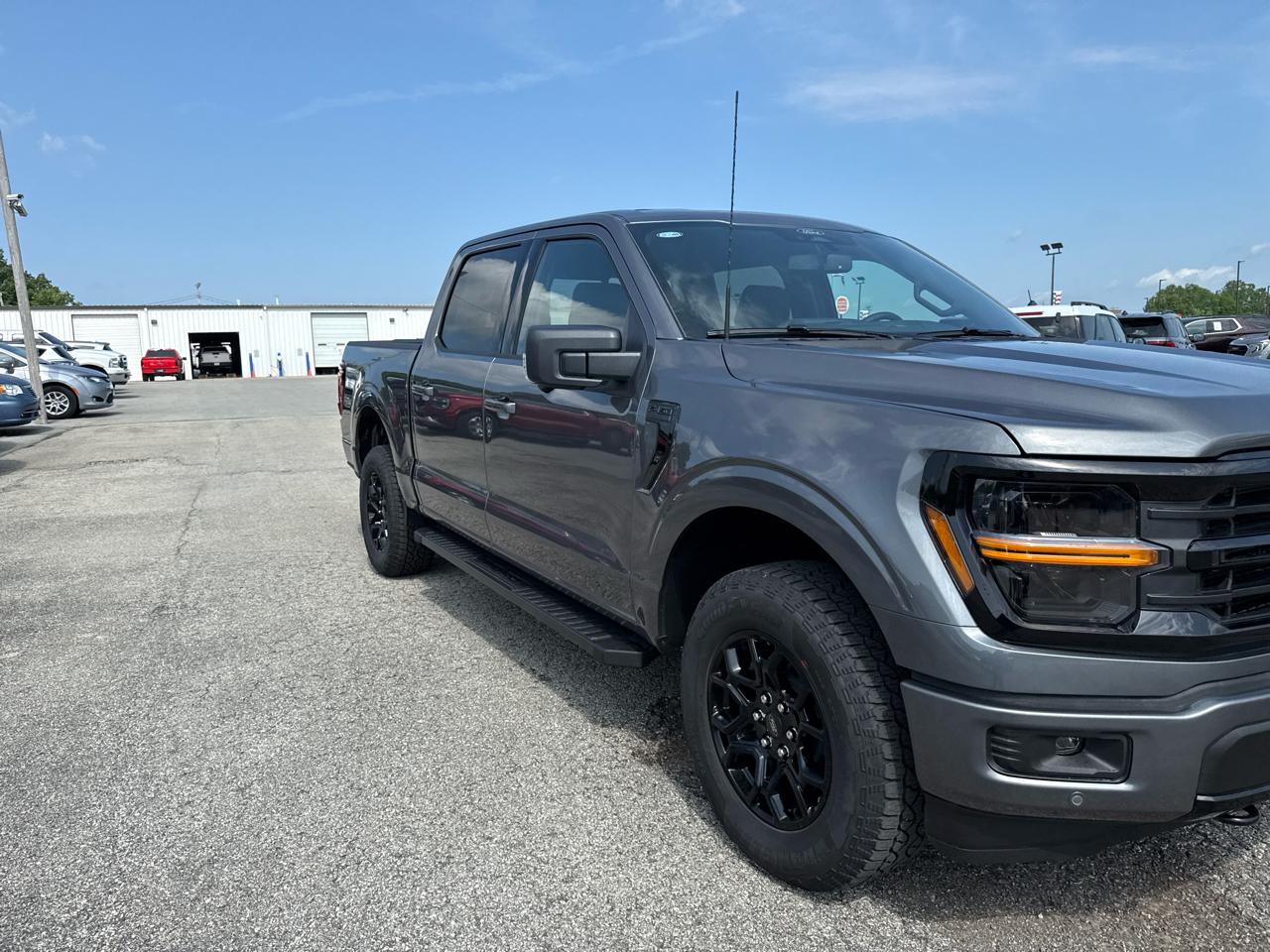 Ford F-150 XLT 4WD SuperCrew 5.5' Box 2026