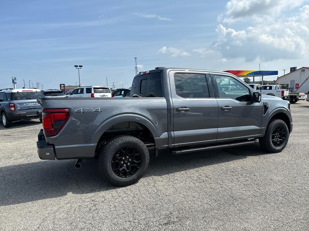 Ford F-150 XLT 4WD SuperCrew 5.5' Box 2026