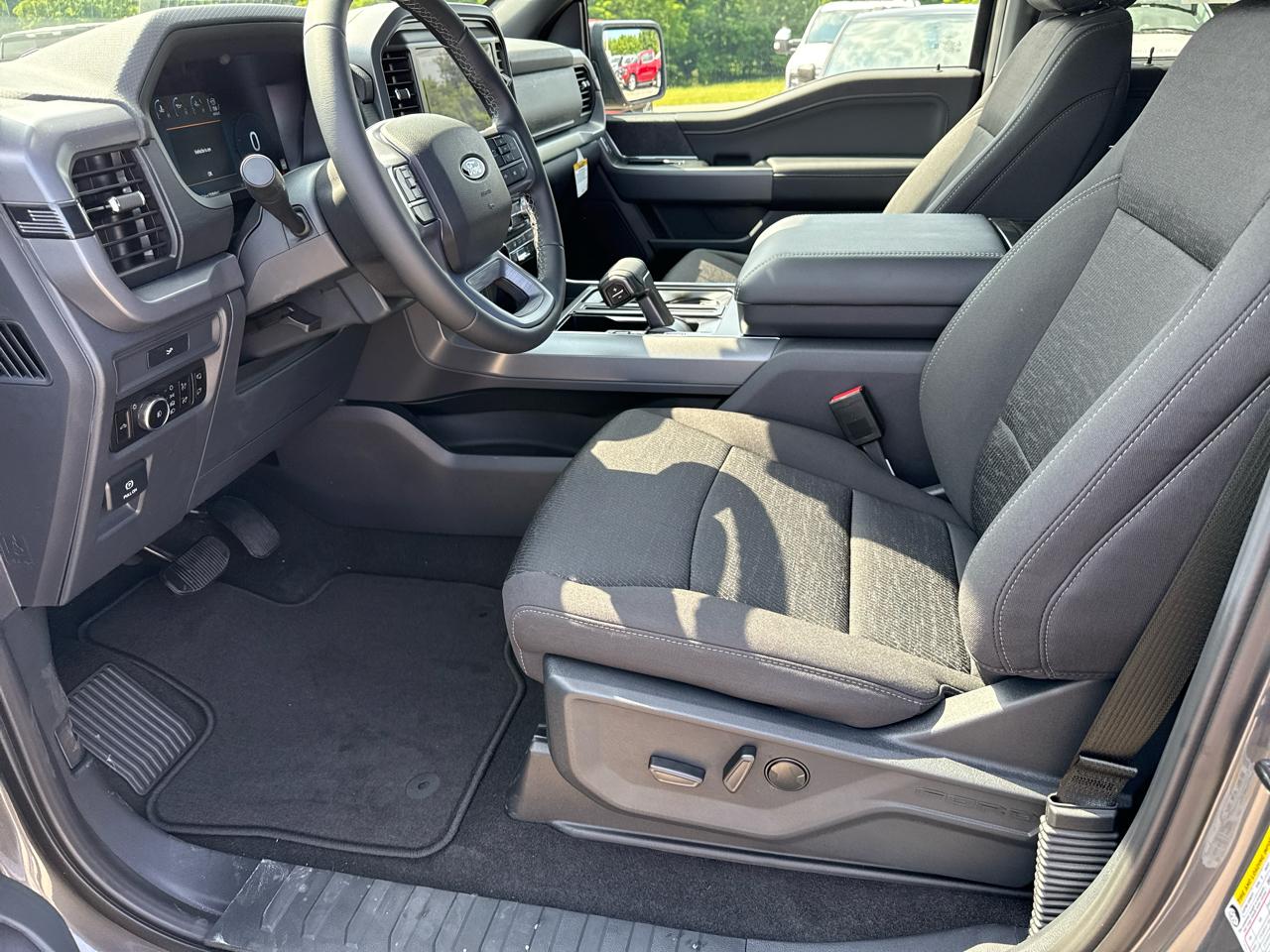 Ford F-150 XLT 4WD SuperCrew 5.5' Box 2026