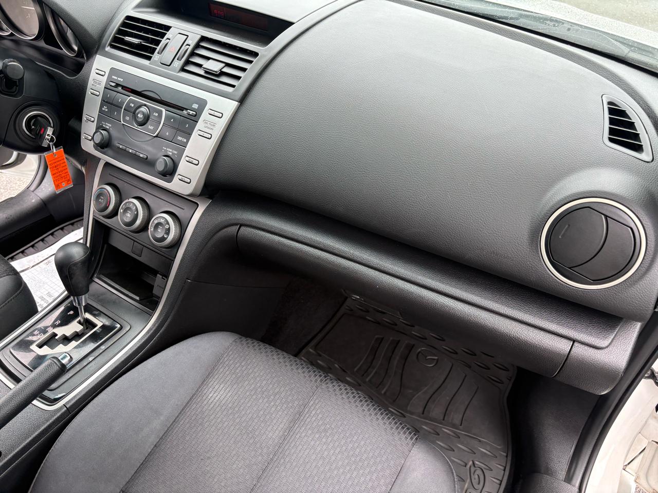 Mazda MAZDA6 4dr Sdn Auto i Sport 2011
