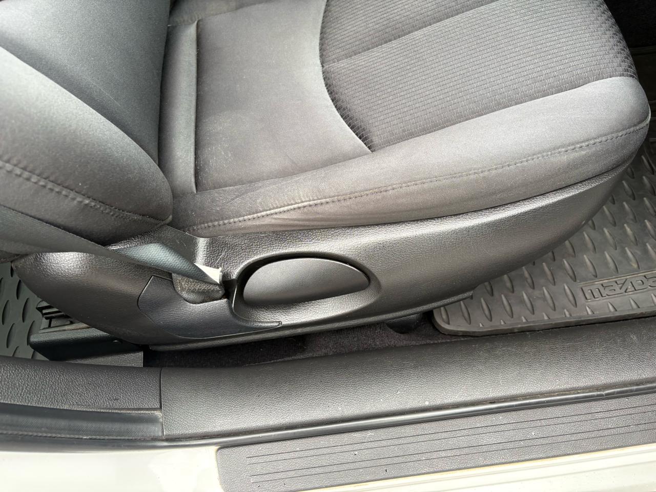 Mazda MAZDA6 4dr Sdn Auto i Sport 2011