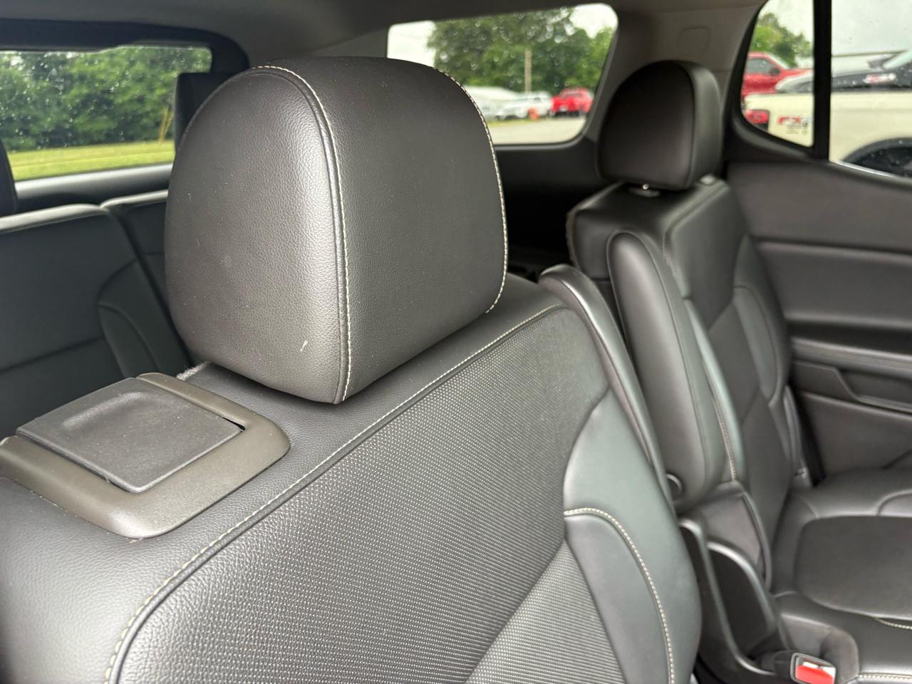 GMC Acadia AWD 4dr SLT 2021