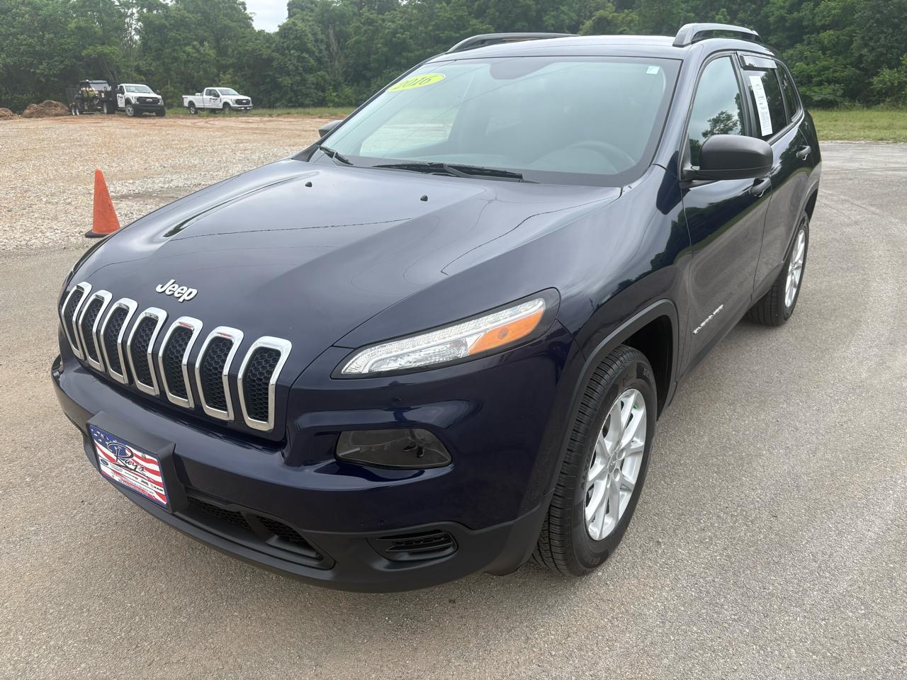 Jeep Cherokee 4WD 4dr Sport 2016