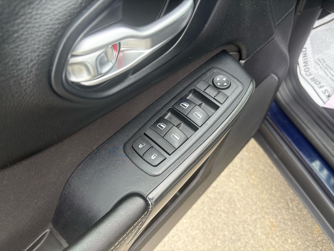 Jeep Cherokee 4WD 4dr Sport 2016