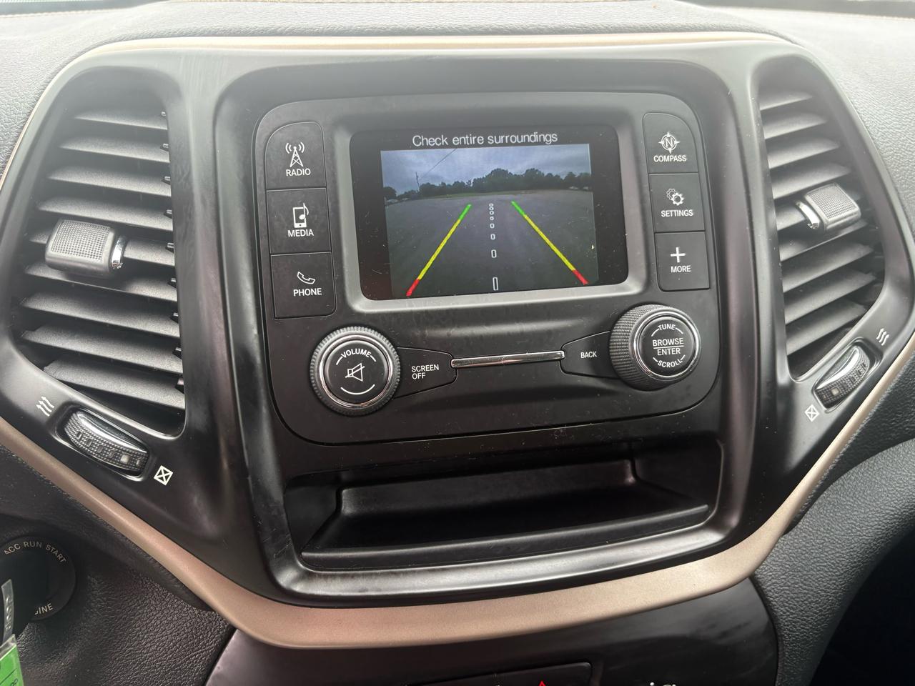 Jeep Cherokee 4WD 4dr Sport 2016
