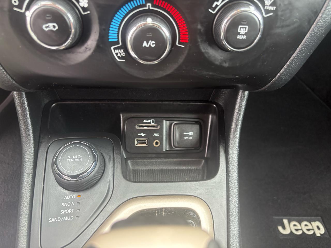 Jeep Cherokee 4WD 4dr Sport 2016