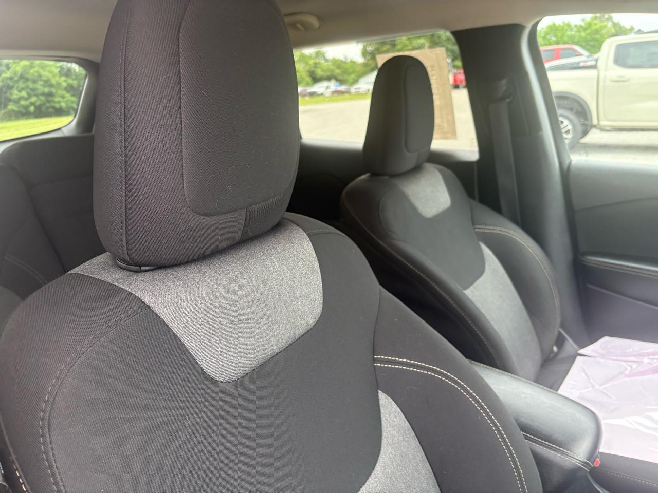 Jeep Cherokee 4WD 4dr Sport 2016