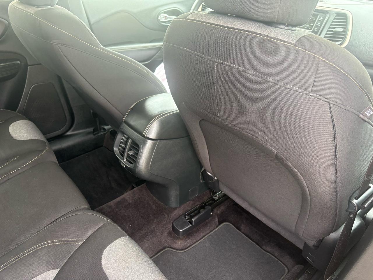 Jeep Cherokee 4WD 4dr Sport 2016
