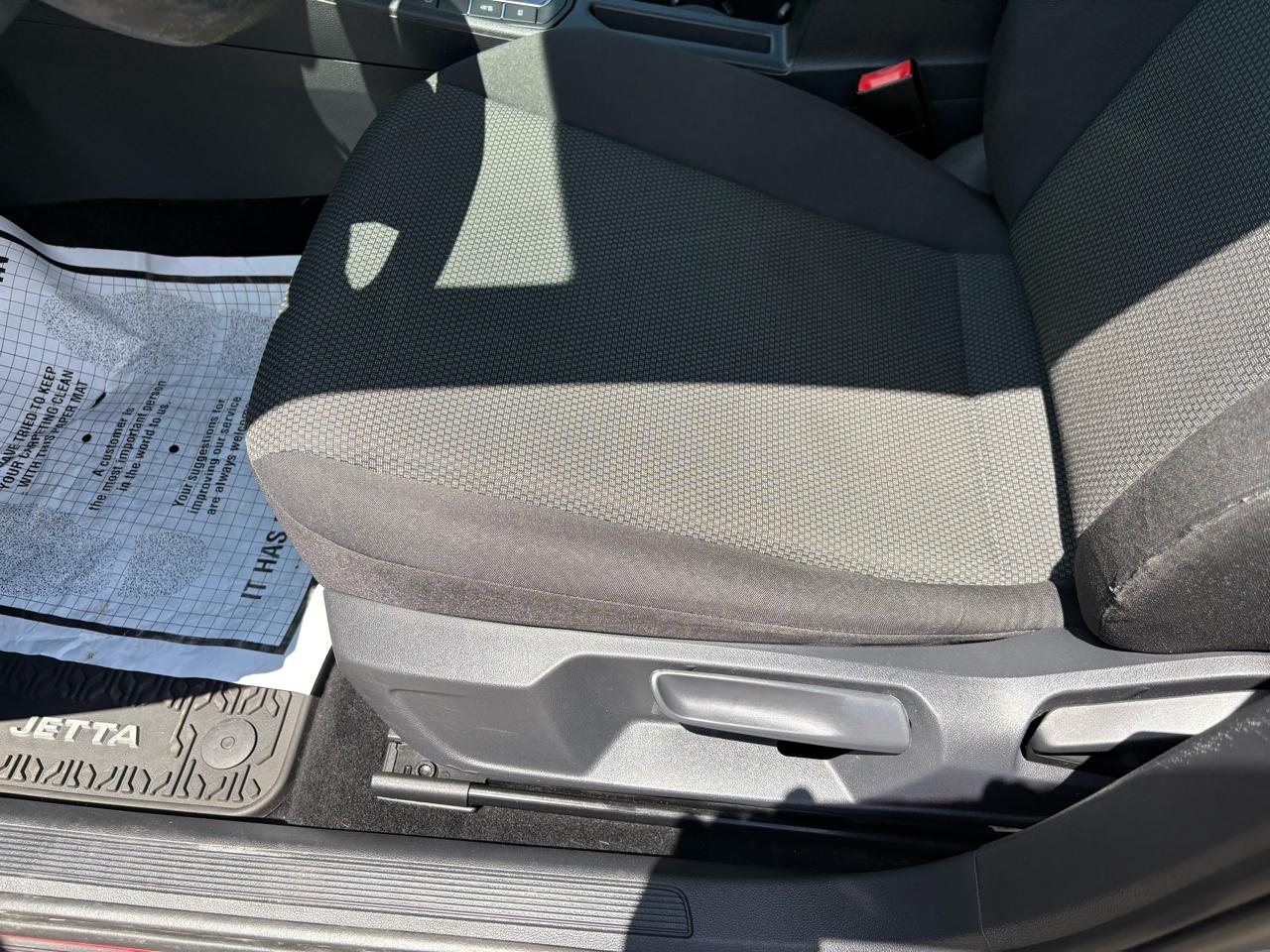 Volkswagen Jetta R-Line Auto w/ULEV 2019