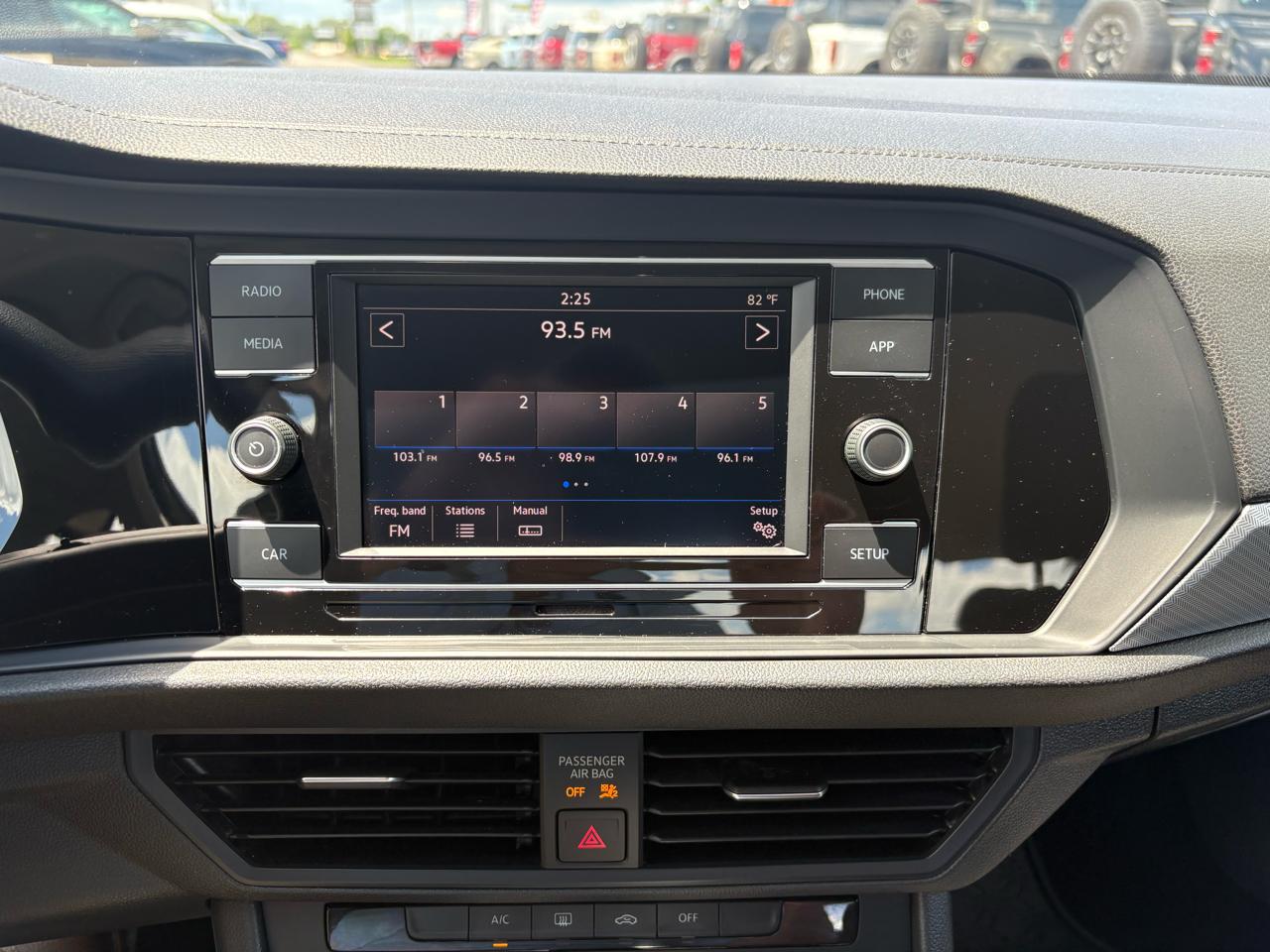 Volkswagen Jetta R-Line Auto w/ULEV 2019