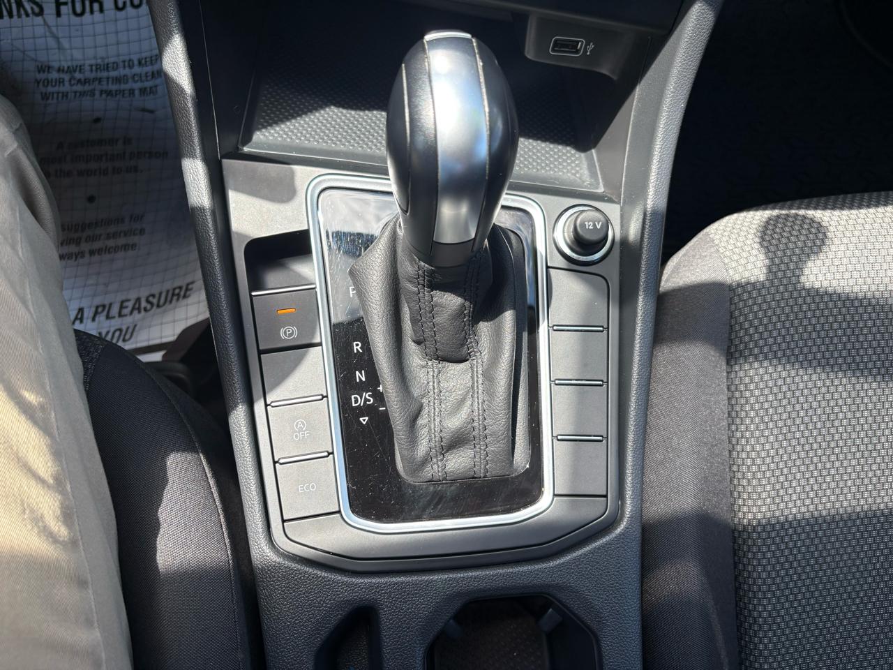 Volkswagen Jetta R-Line Auto w/ULEV 2019
