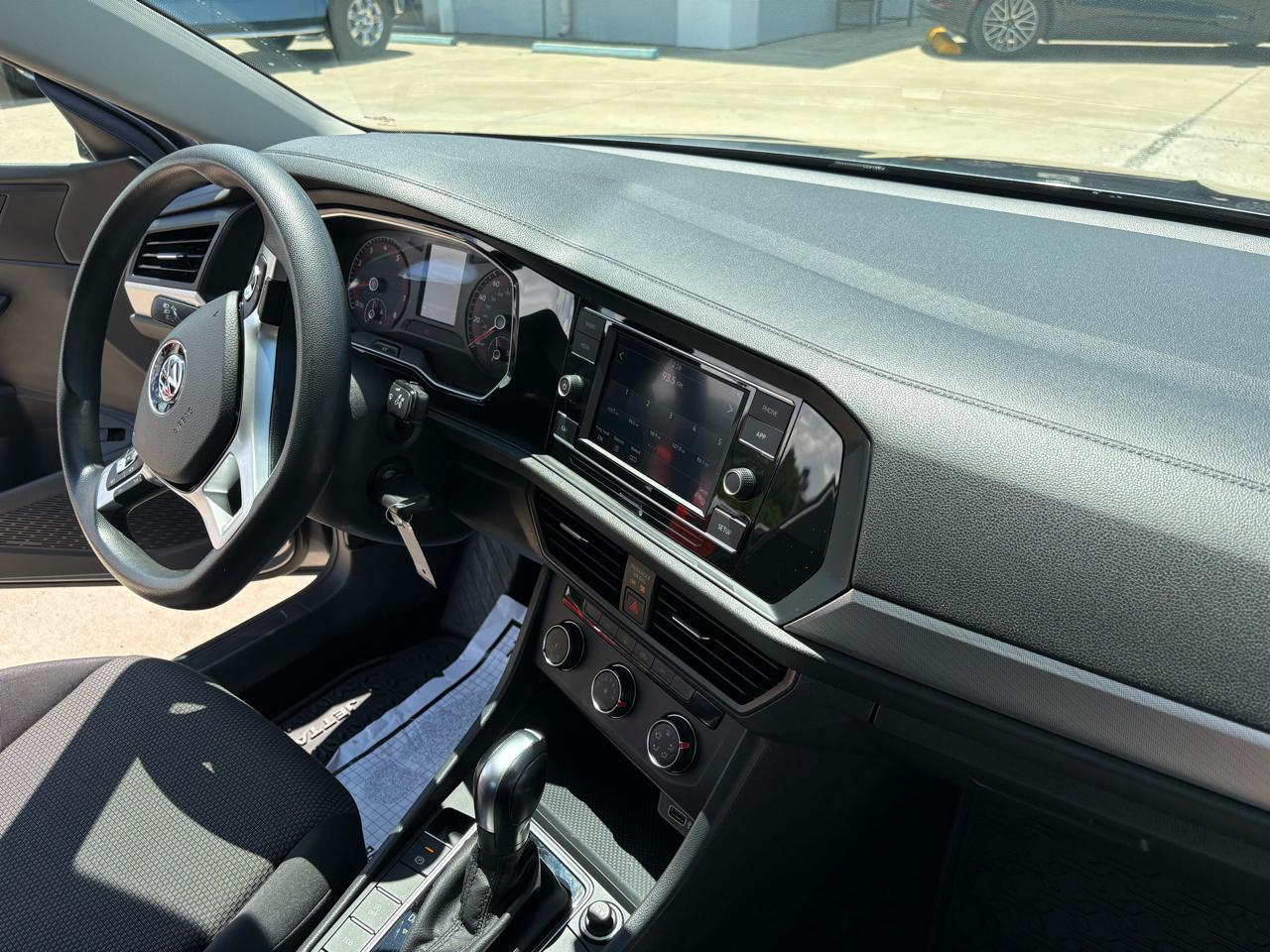 Volkswagen Jetta R-Line Auto w/ULEV 2019