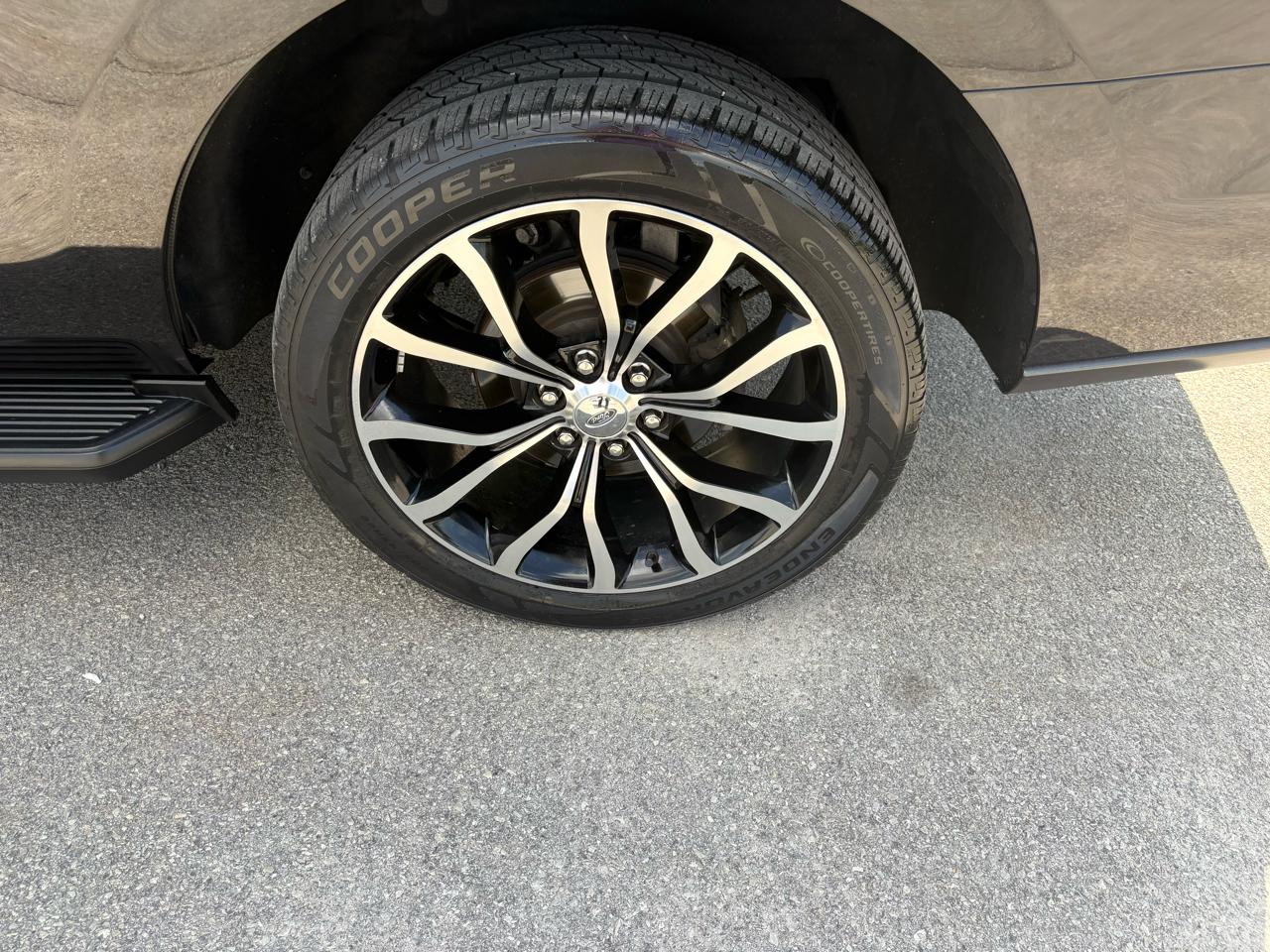 Ford Expedition XLT 4x4 2019