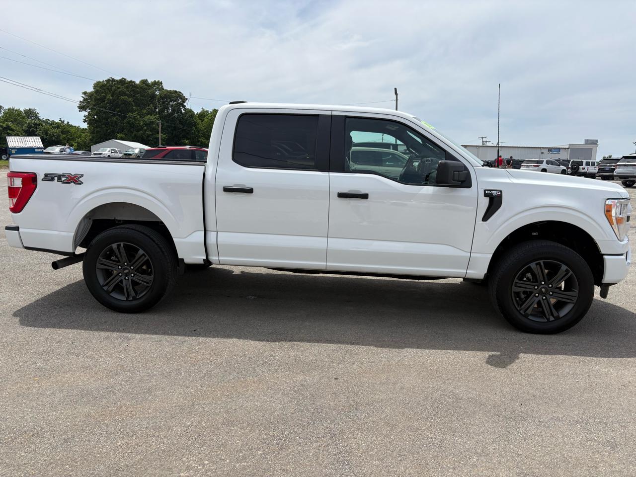 Ford F-150 4WD SuperCrew 145" STX 2021