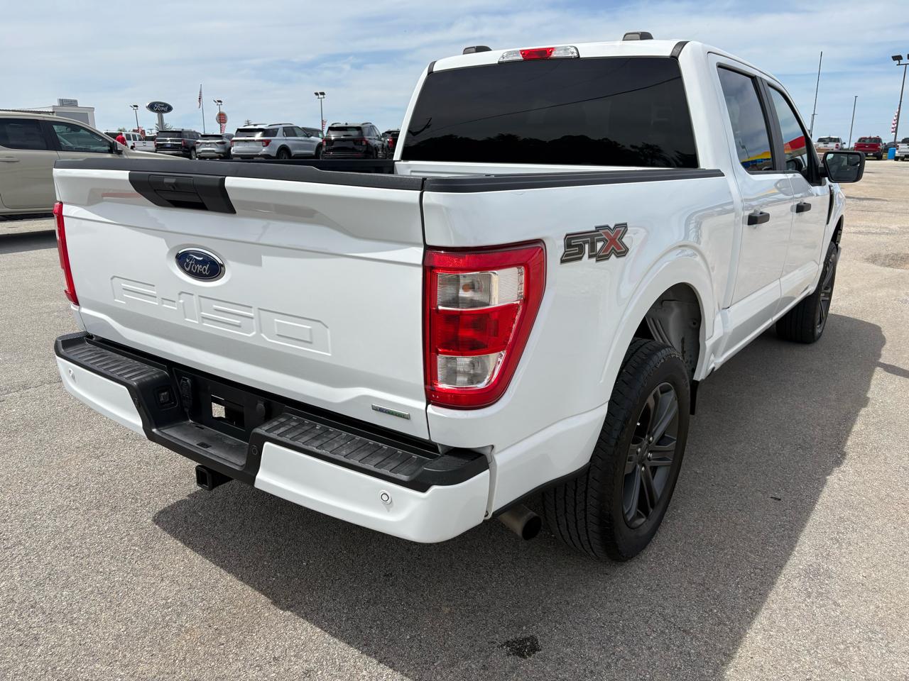 Ford F-150 4WD SuperCrew 145" STX 2021