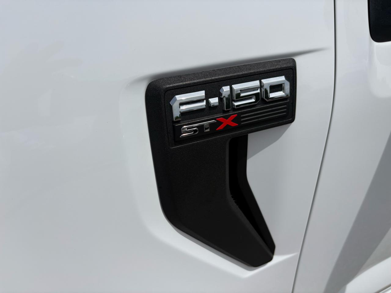 Ford F-150 4WD SuperCrew 145" STX 2021