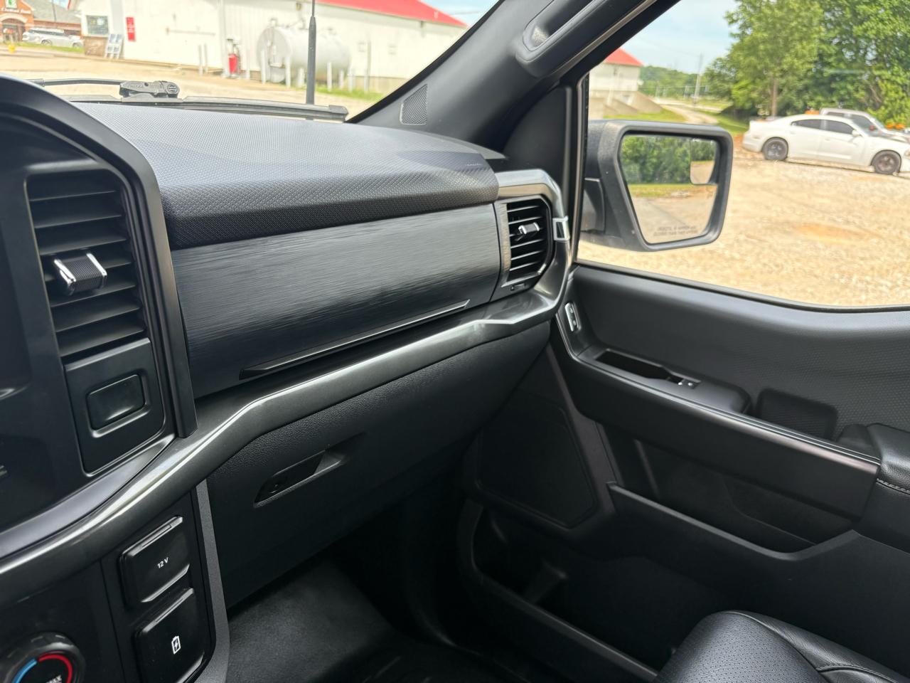 Ford F-150 4WD SuperCrew 145" STX 2021