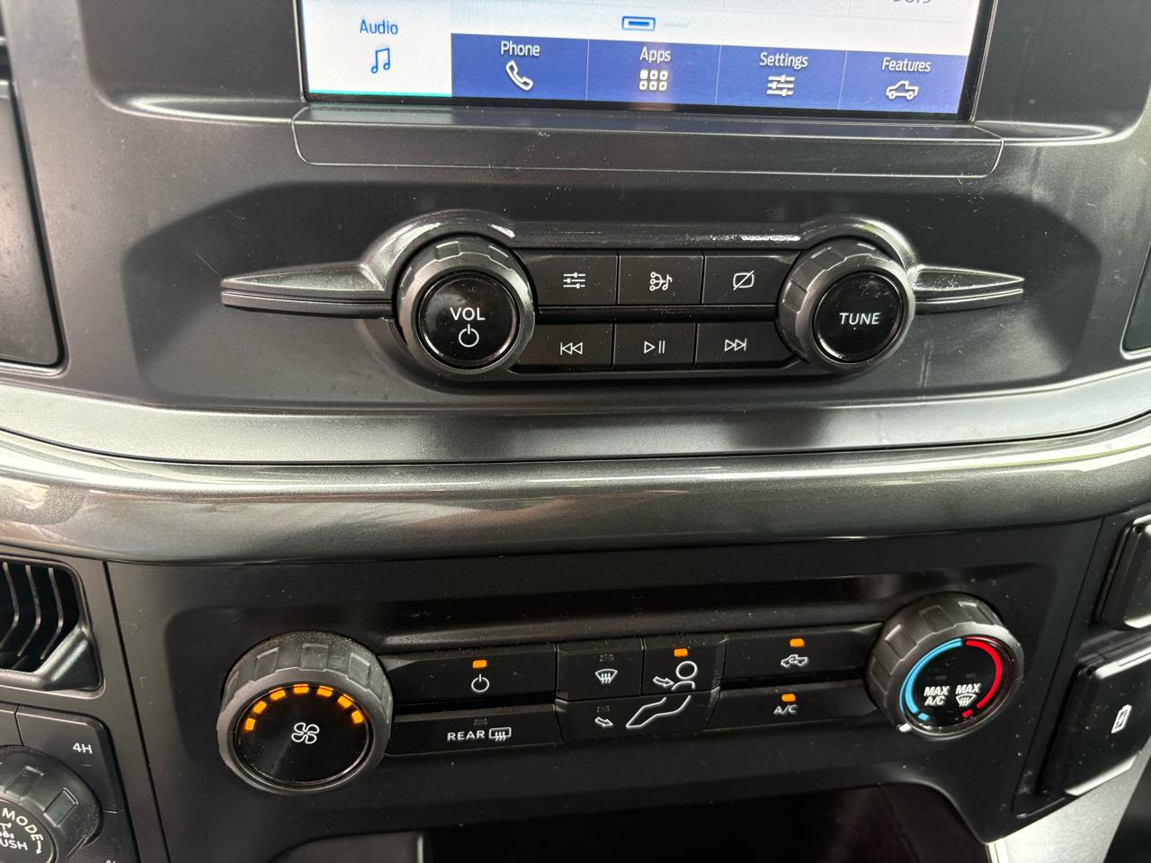 Ford F-150 4WD SuperCrew 145" STX 2021