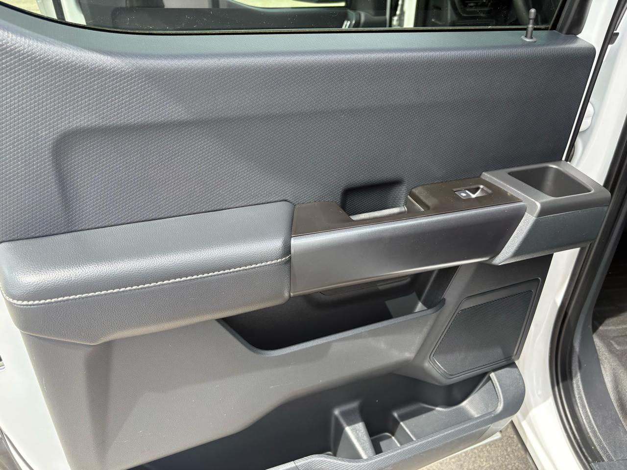Ford F-150 4WD SuperCrew 145" STX 2021