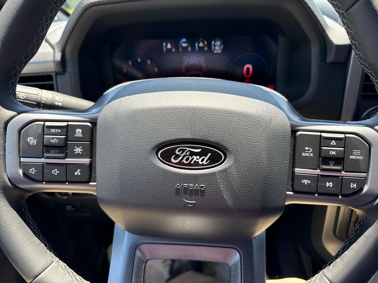 Ford F-150 XLT 4WD SuperCrew 5.5' Box 2026