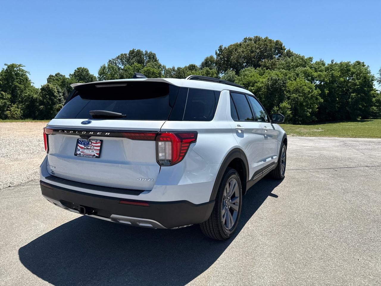 Ford Explorer Active w/100A Pkg 4WD 2026