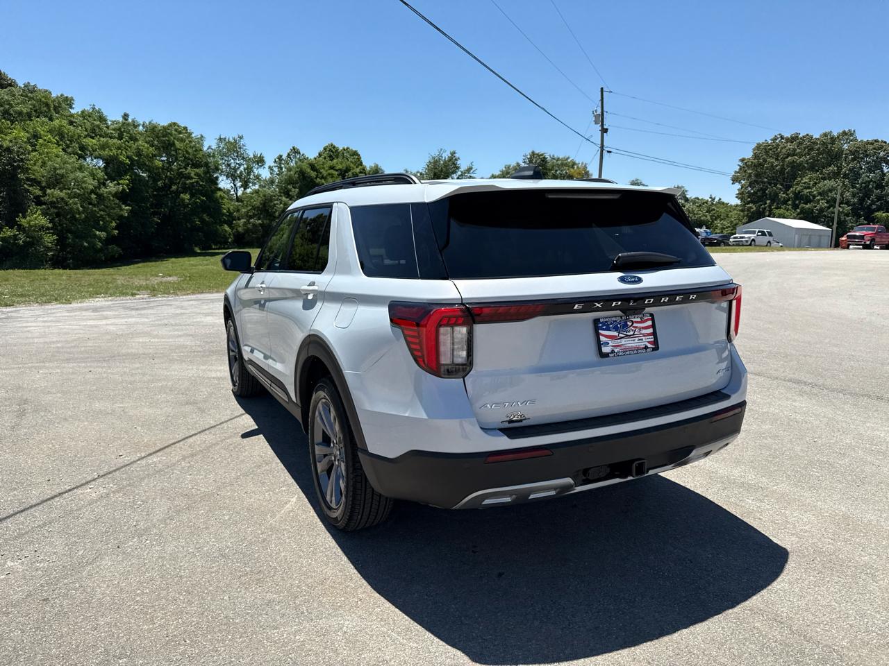 Ford Explorer Active w/100A Pkg 4WD 2026