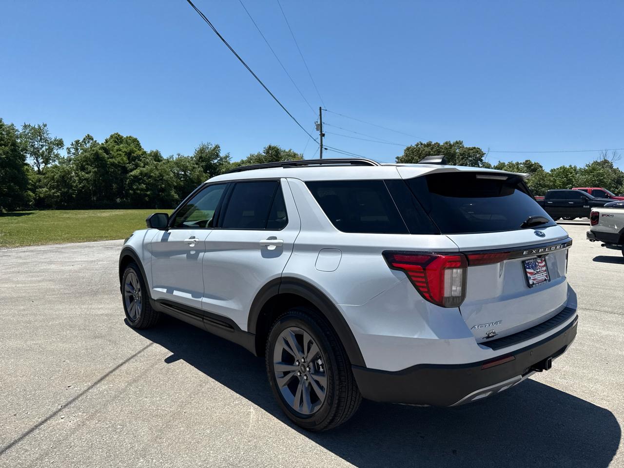 Ford Explorer Active w/100A Pkg 4WD 2026