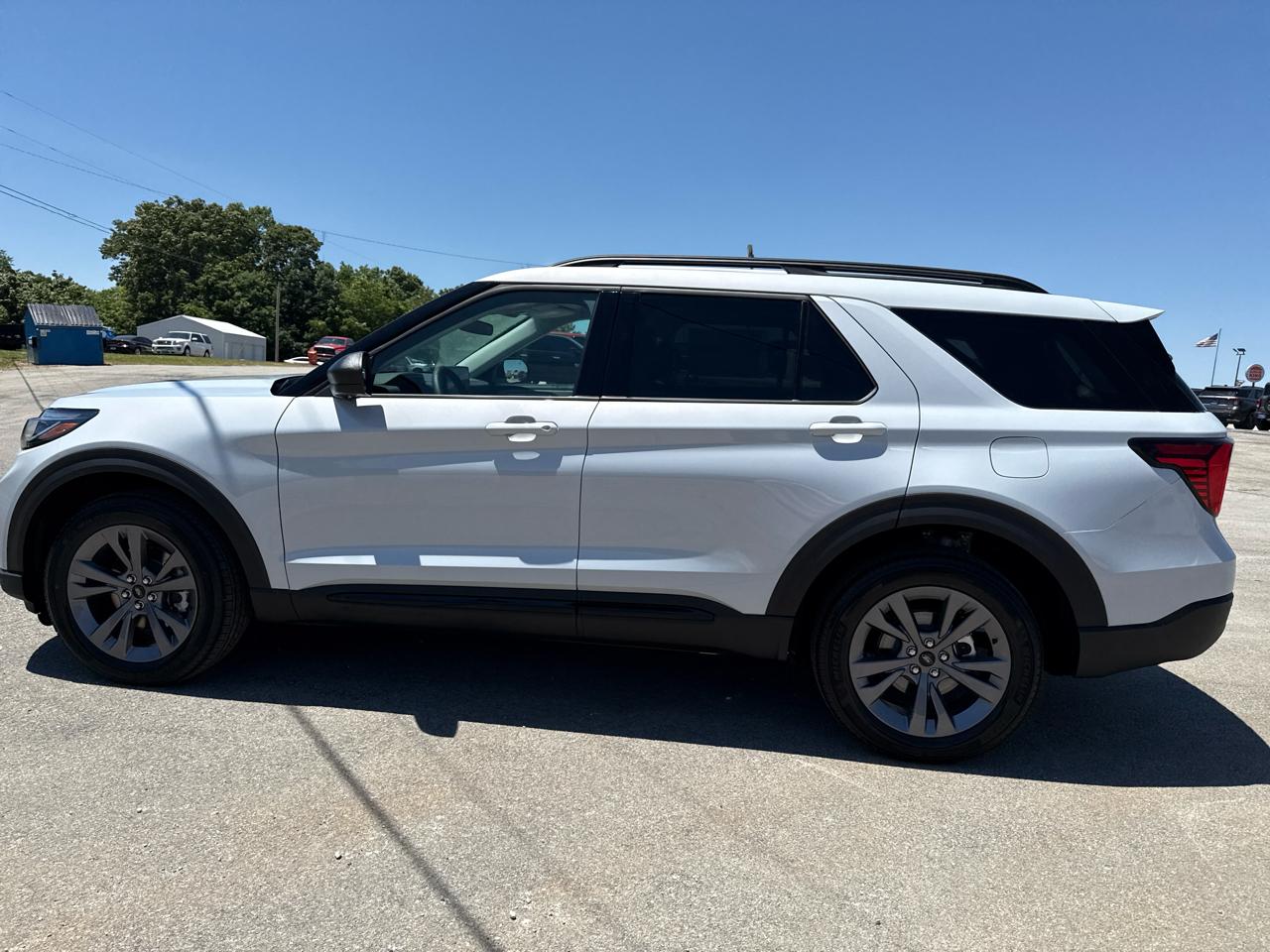 Ford Explorer Active w/100A Pkg 4WD 2026