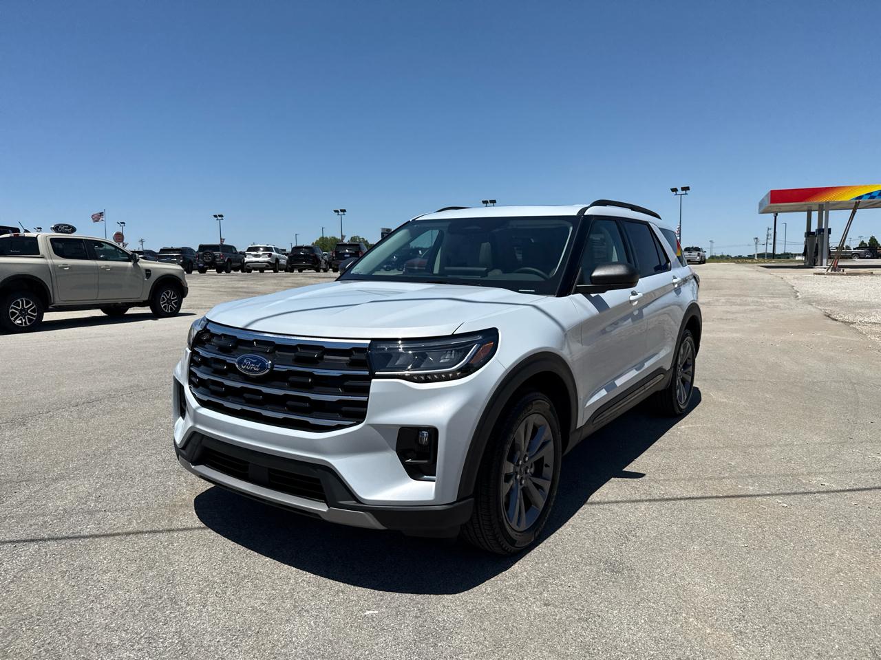 Ford Explorer Active w/100A Pkg 4WD 2026