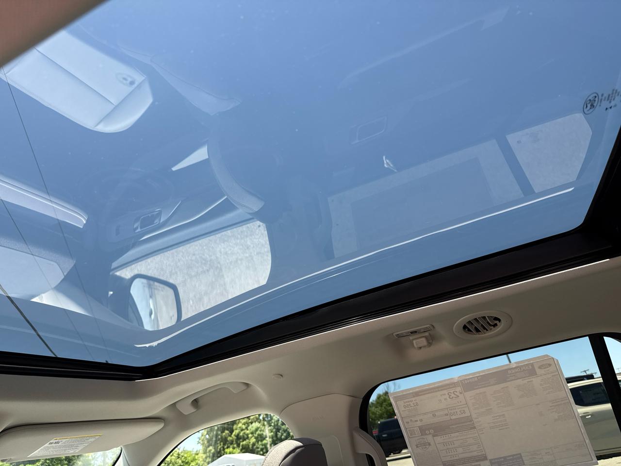 Ford Explorer Active w/100A Pkg 4WD 2026