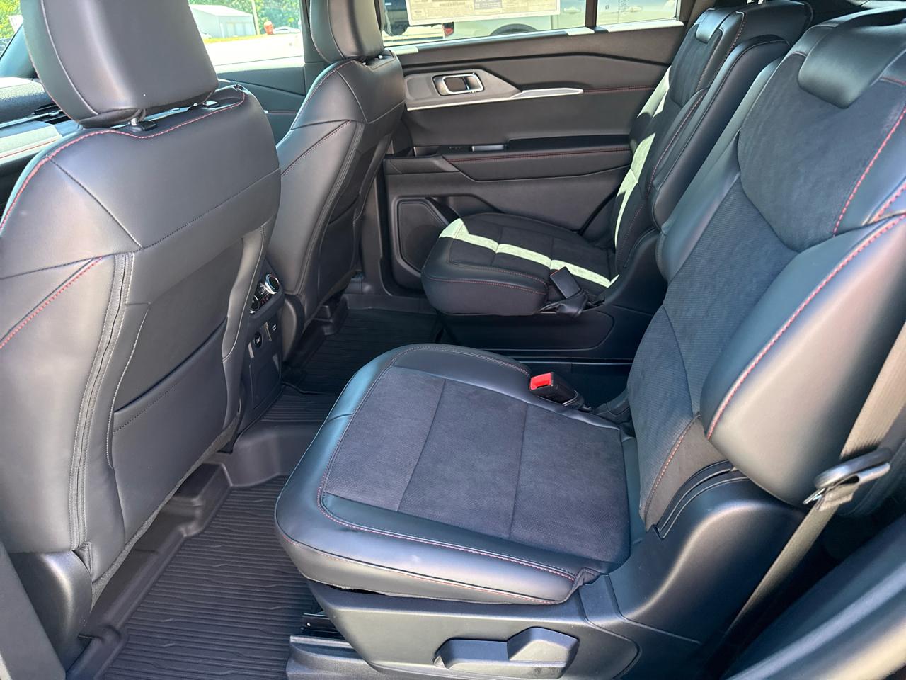 Ford Explorer ST 2026