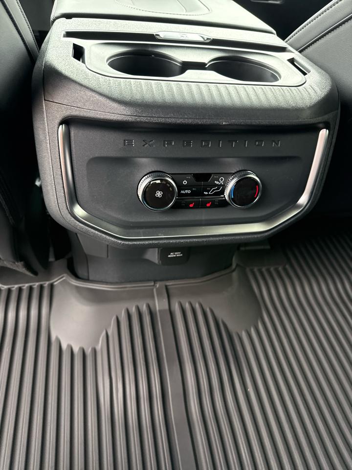Ford Expedition Platinum 4x4 2026