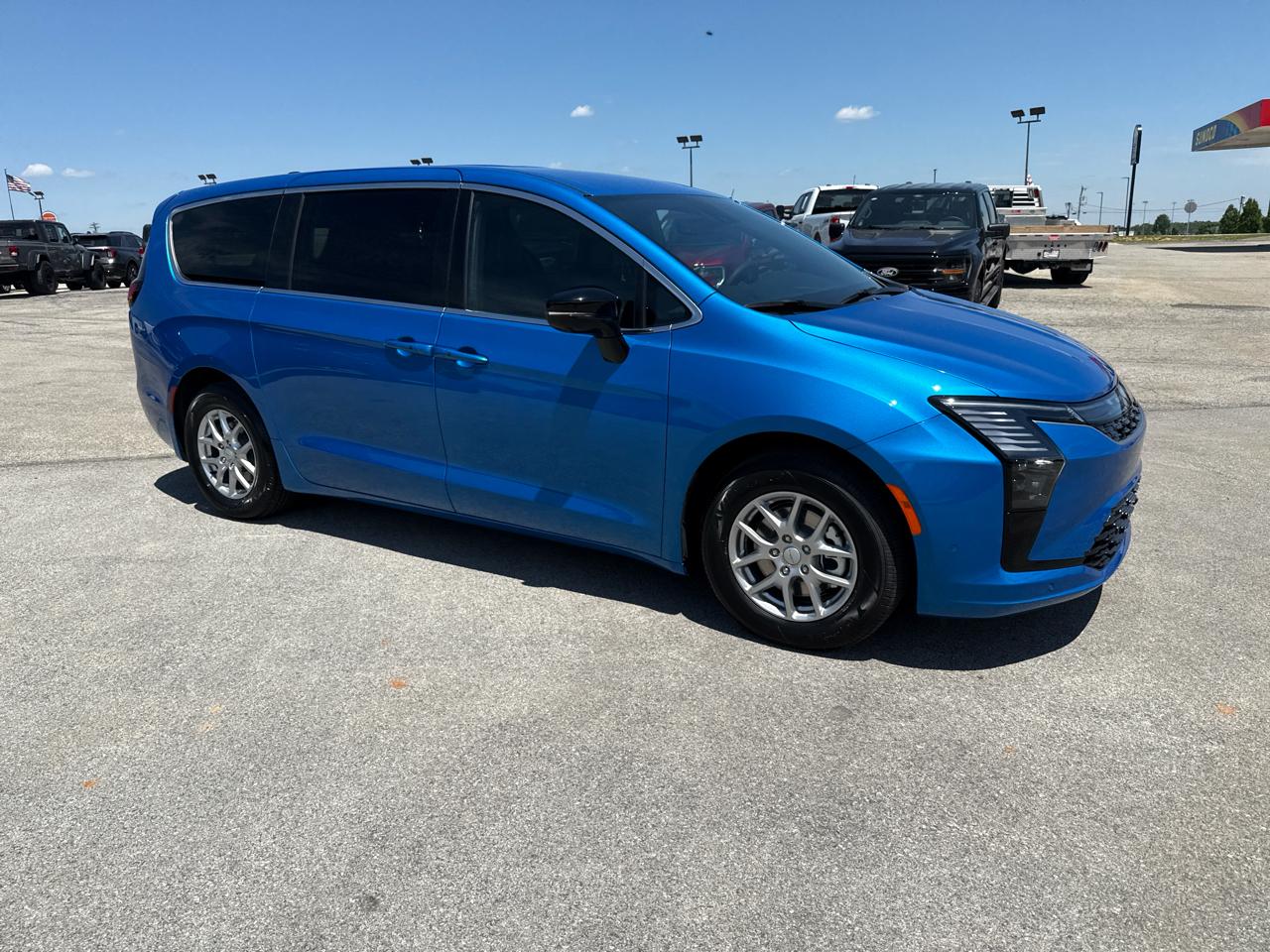 Chrysler Pacifica Select FWD 2027