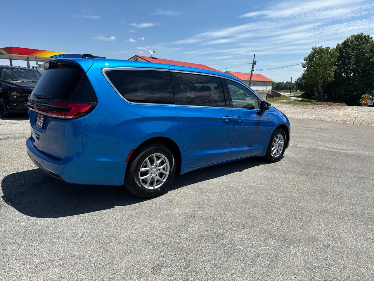 Chrysler Pacifica Select FWD 2027