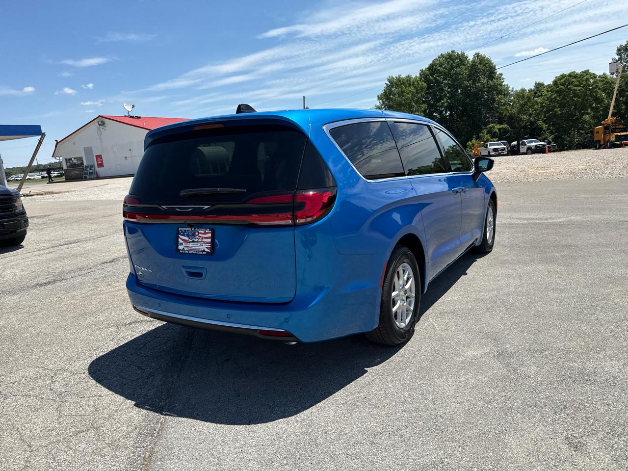 Chrysler Pacifica Select FWD 2027