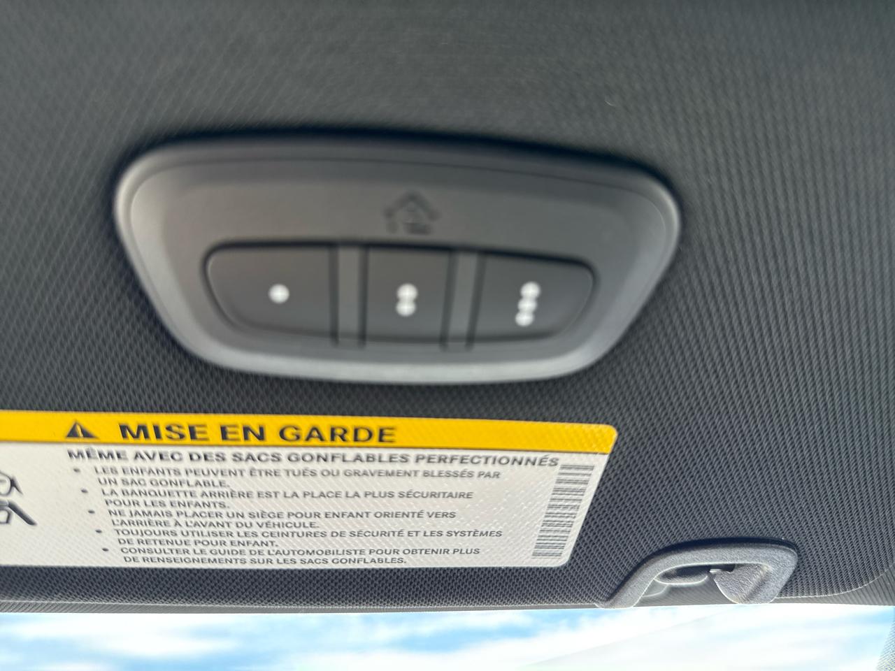 Chrysler Pacifica Select FWD 2027