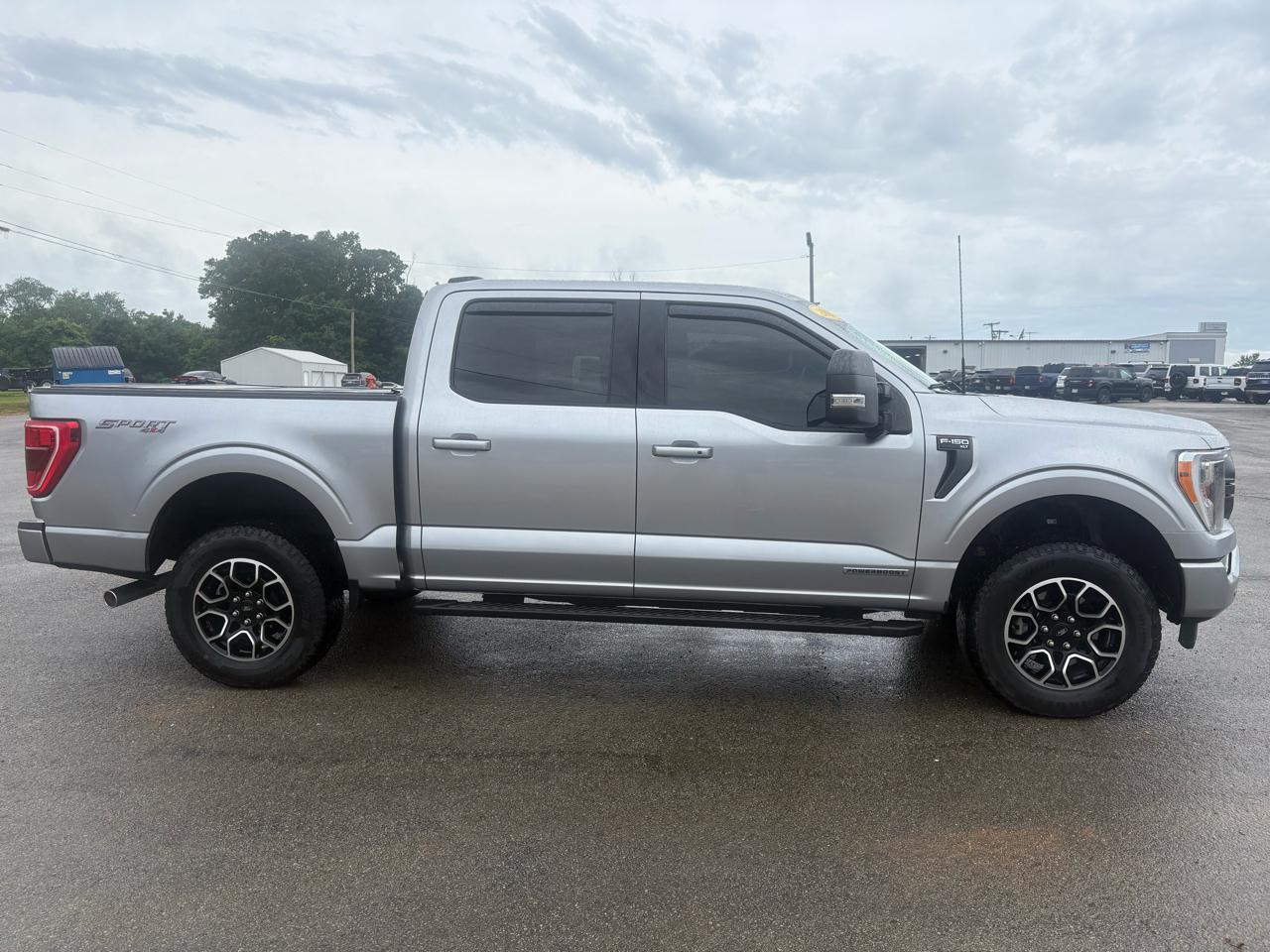 Ford F-150 XLT SuperCrew 4WD 2023