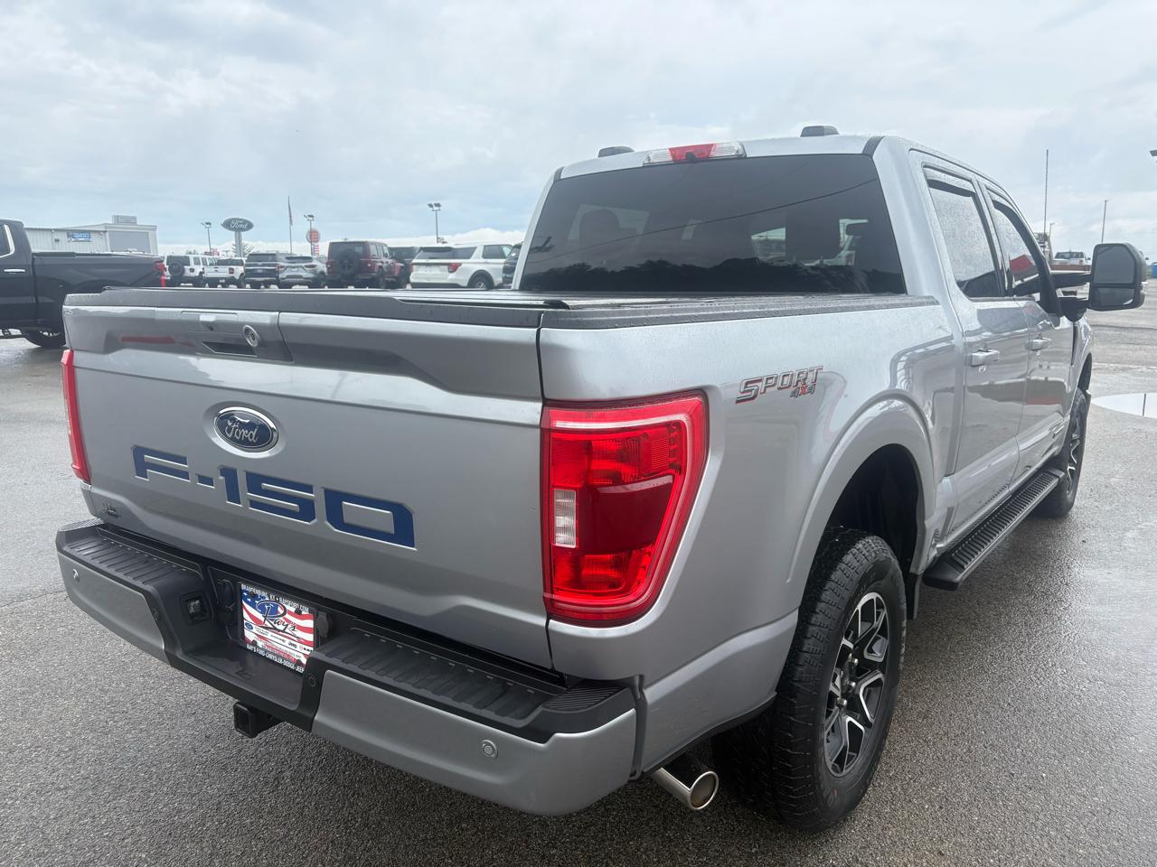 Ford F-150 XLT SuperCrew 4WD 2023