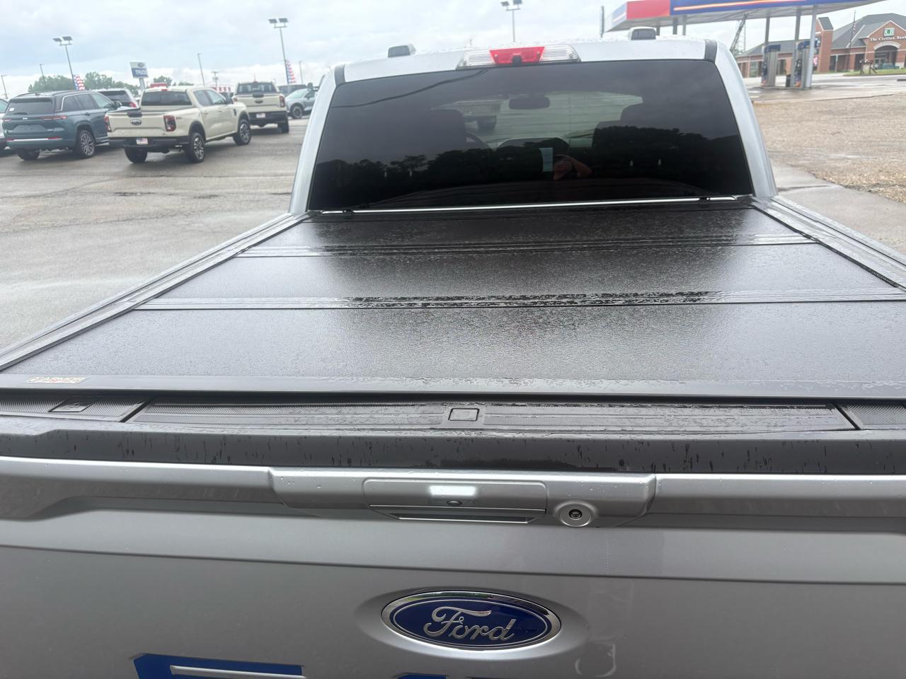 Ford F-150 XLT SuperCrew 4WD 2023