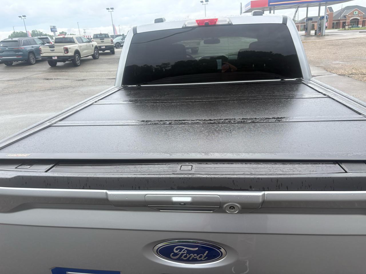 Ford F-150 XLT SuperCrew 4WD 2023