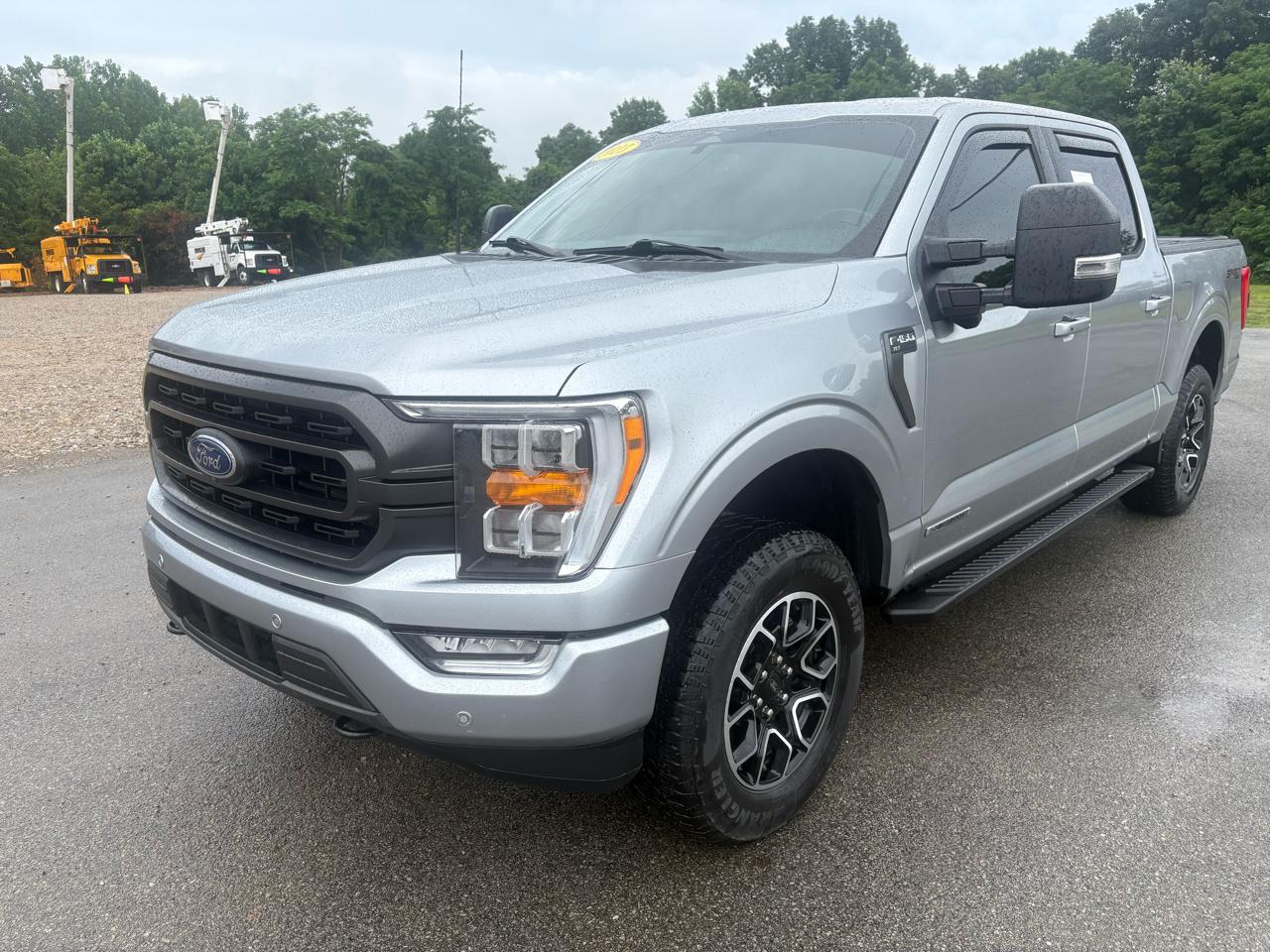 Ford F-150 XLT SuperCrew 4WD 2023