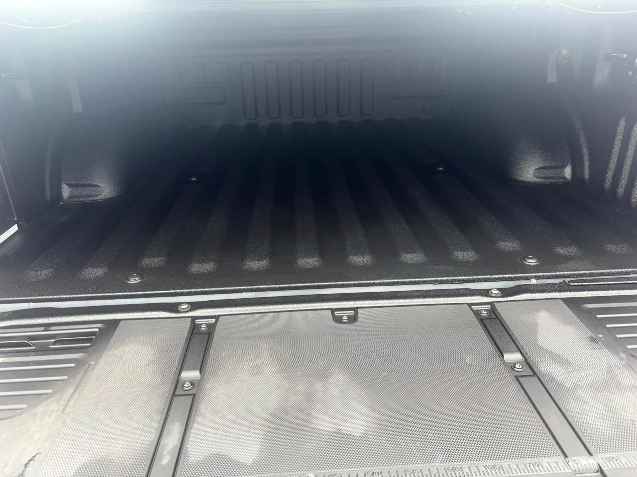 Ford F-150 XLT SuperCrew 4WD 2023