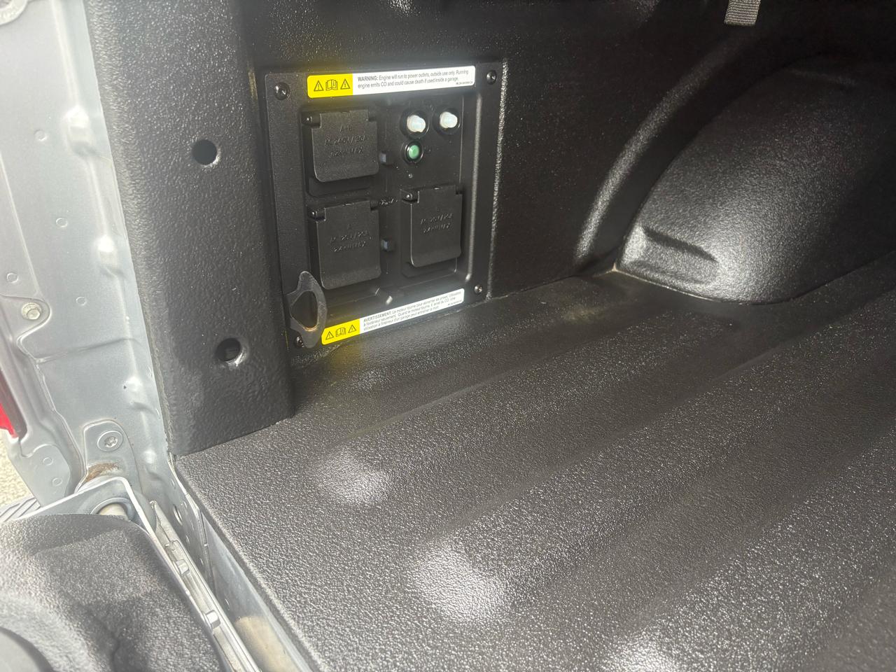 Ford F-150 XLT SuperCrew 4WD 2023
