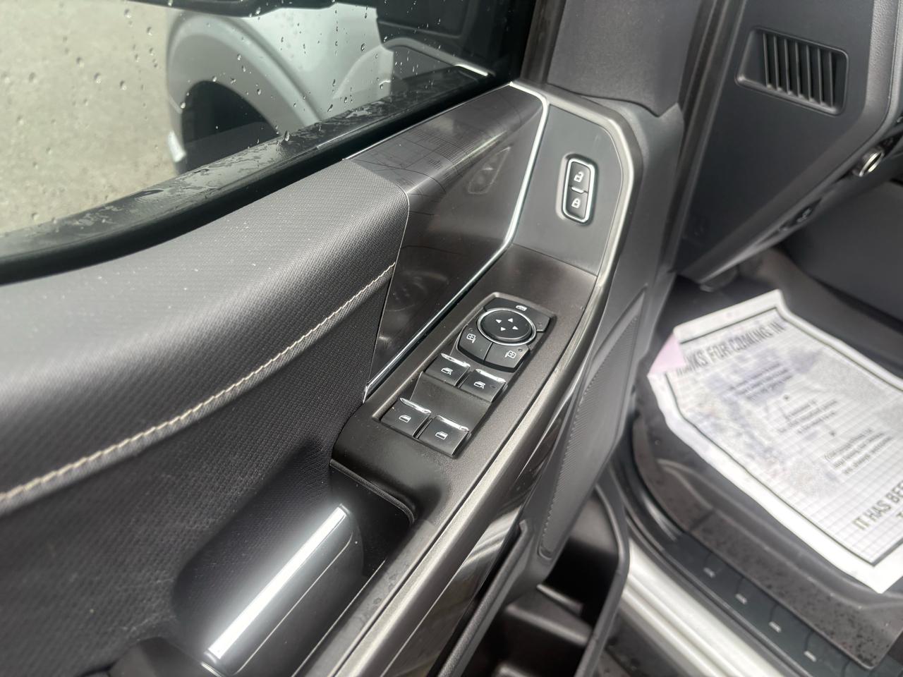 Ford F-150 XLT SuperCrew 4WD 2023