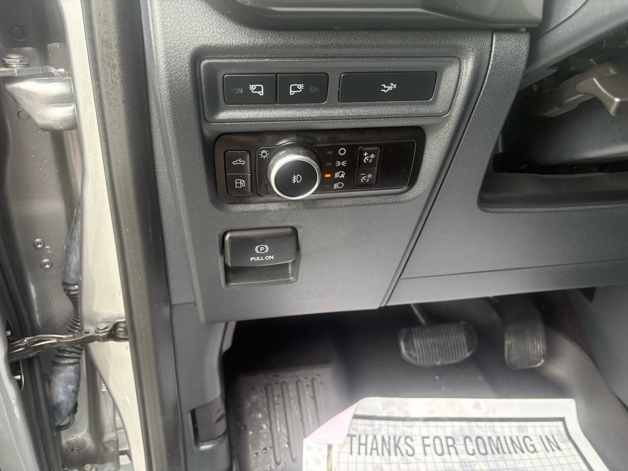 Ford F-150 XLT SuperCrew 4WD 2023